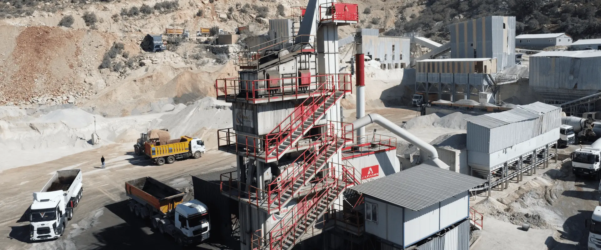 technical support operators repairing asphalt plant
